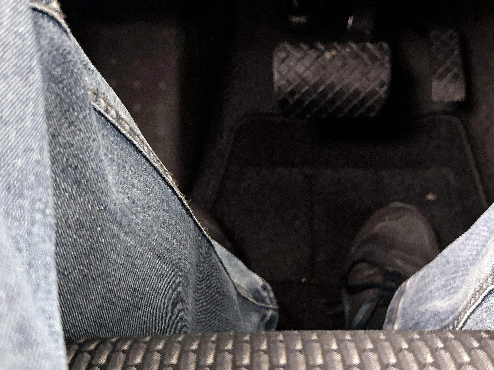Volkswagen-Transporter-image-24