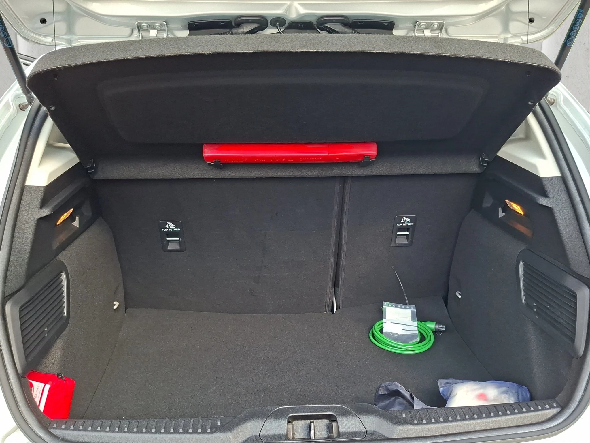 Ford Focus Cool & Connect Limousine 1.5 EB LED | AHK | PDC | Navi | LMF | BT