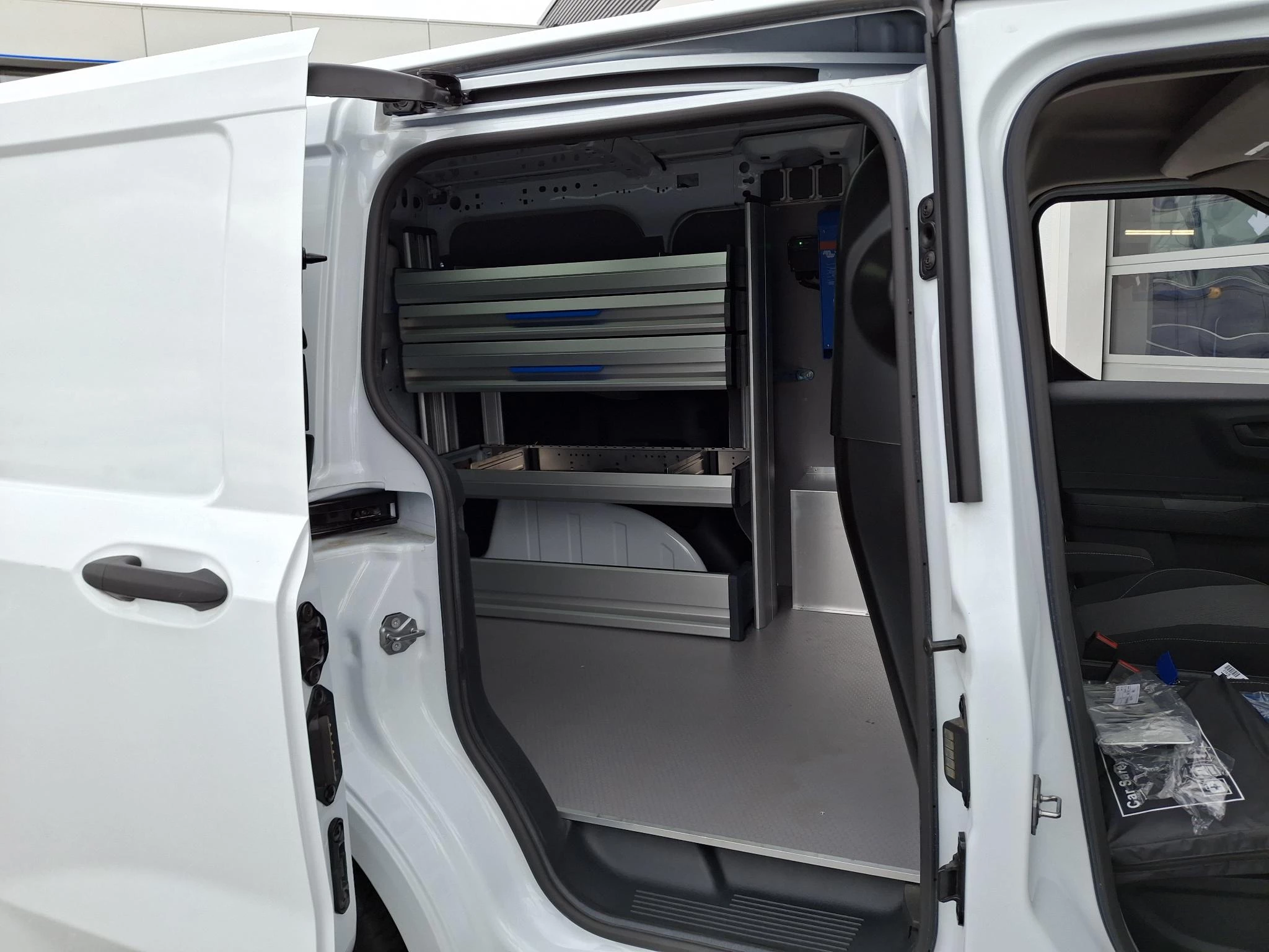 Ford E-Transit Cour. Trend 44 kWh