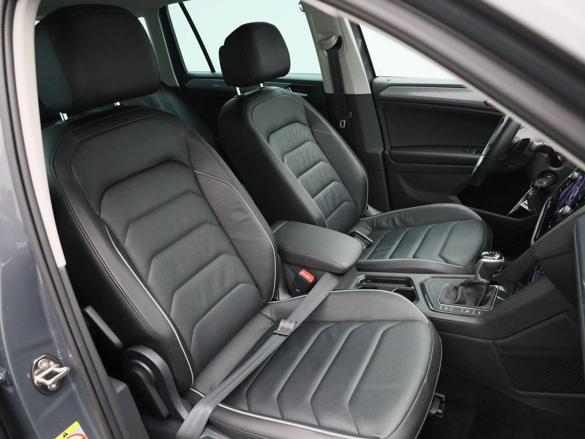 Volkswagen-Tiguan-image-36