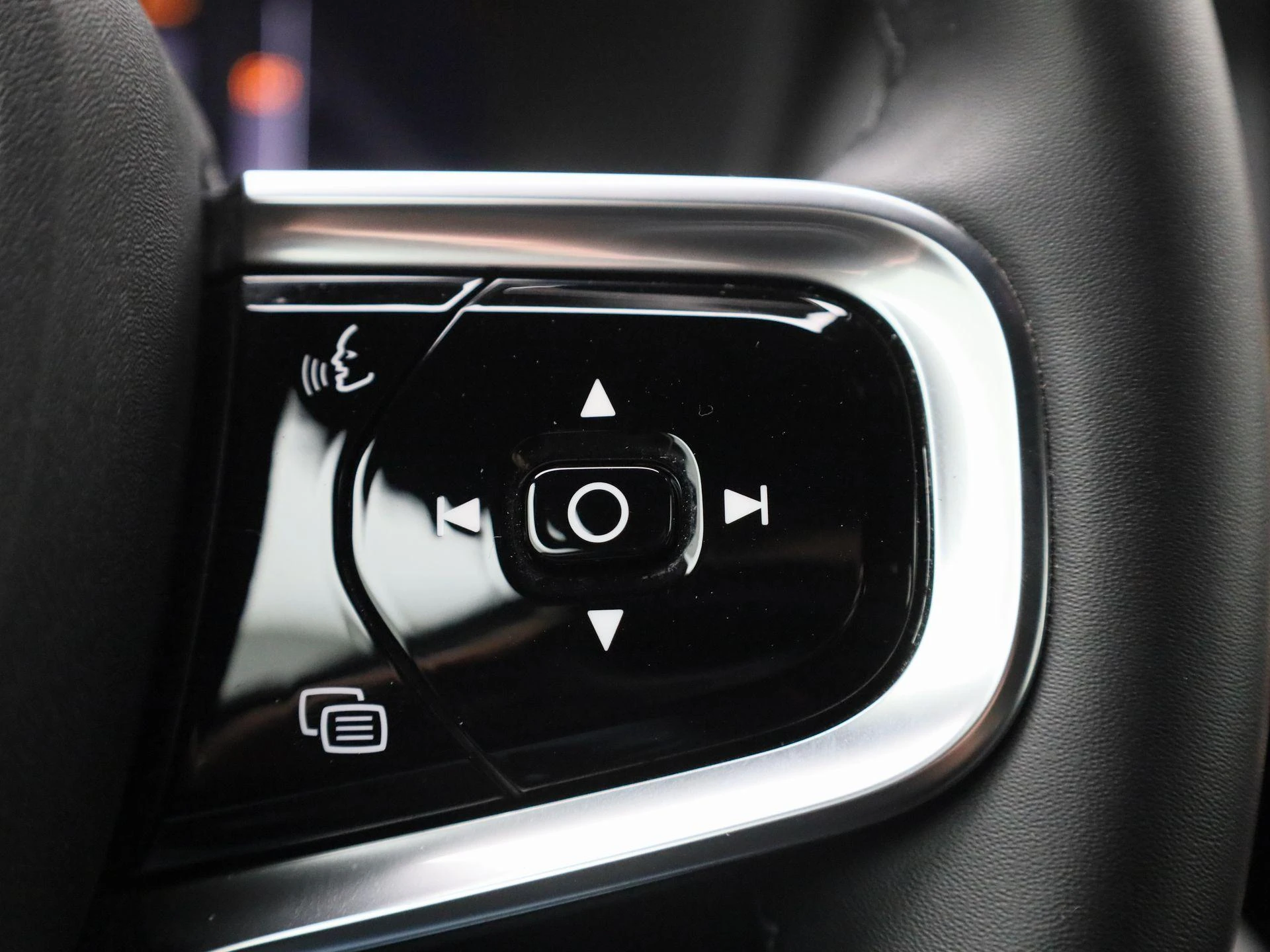 Polestar-2-image-27