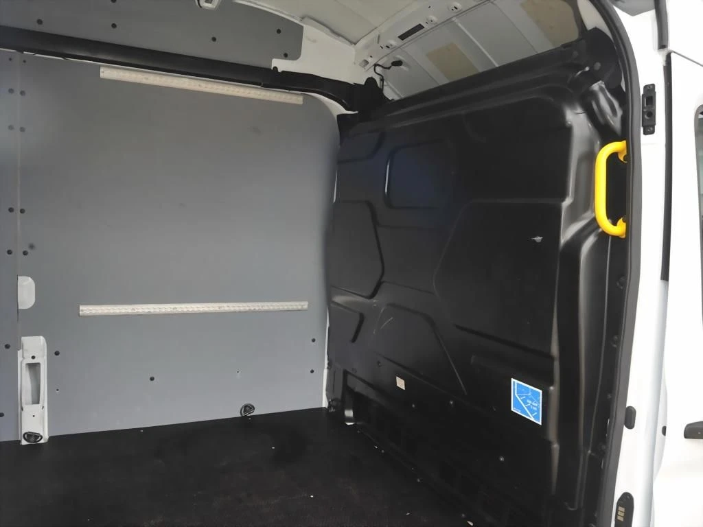 Ford-Transit-image-12