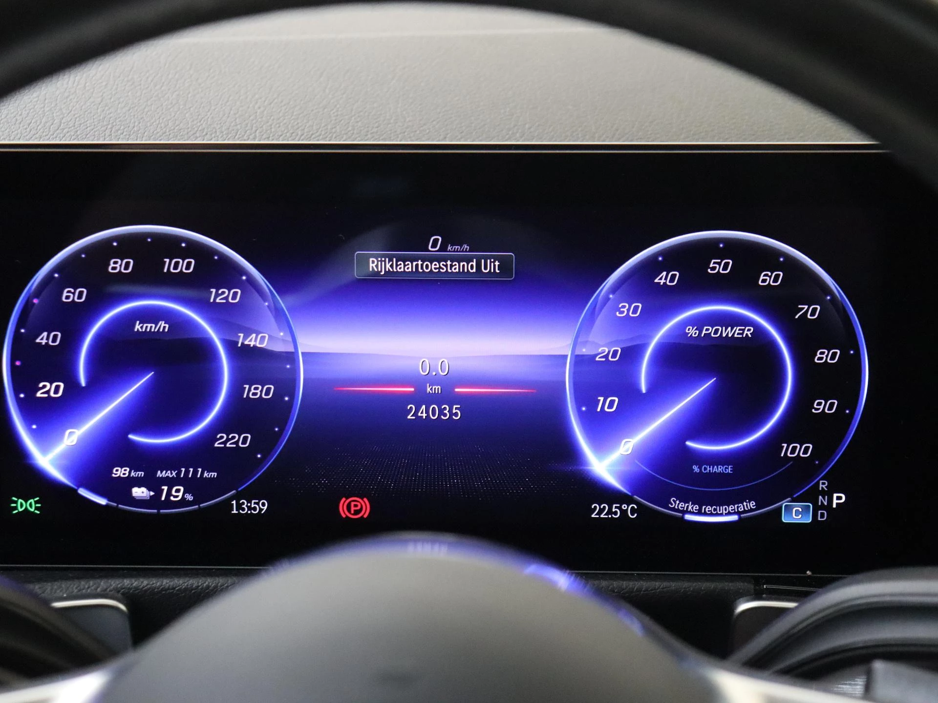 Mercedes-Benz EQB 250+ Luxury Line 71 kWh