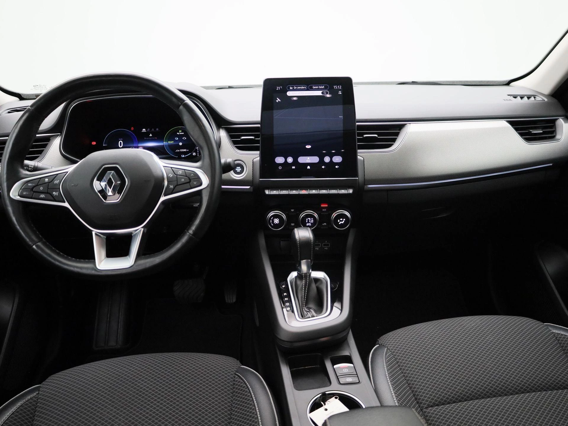 Renault-Arkana-image-6