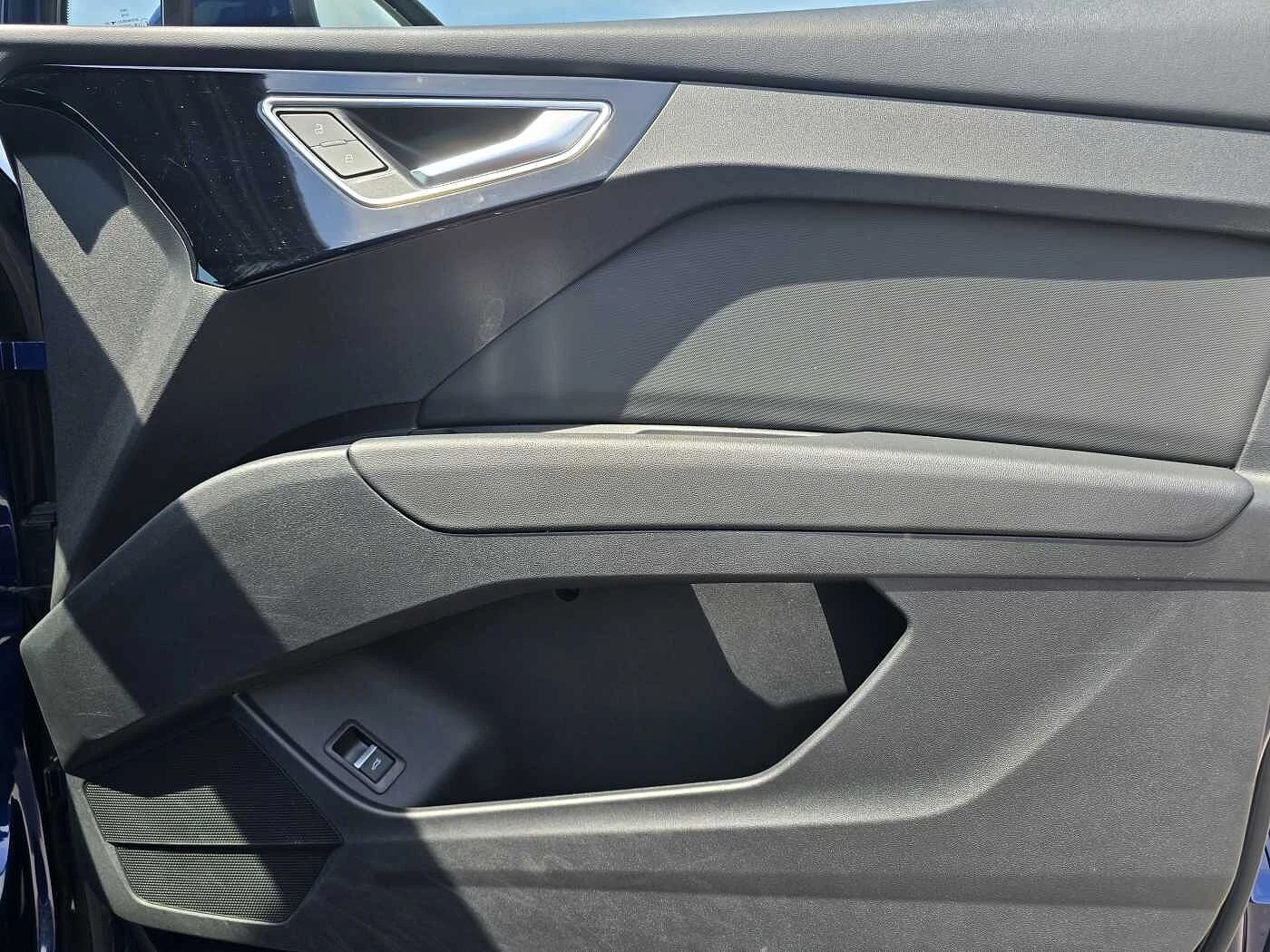 Audi-Q4 Sportback e-tron-image-10