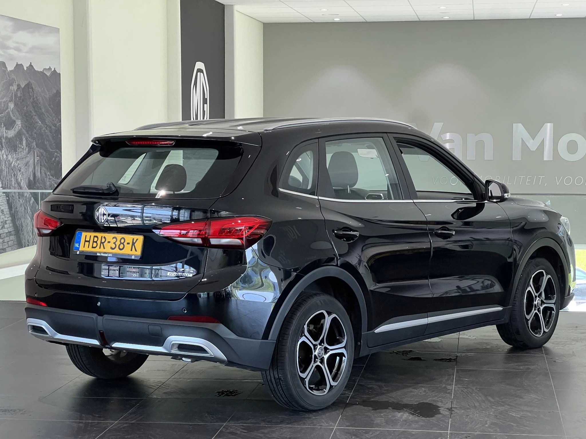 MG-ZS-image-9