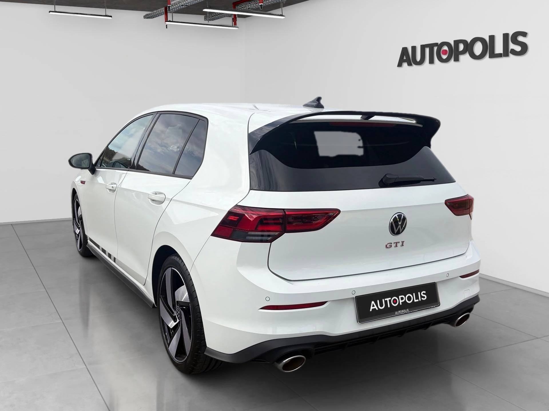 Volkswagen-Golf-image-17