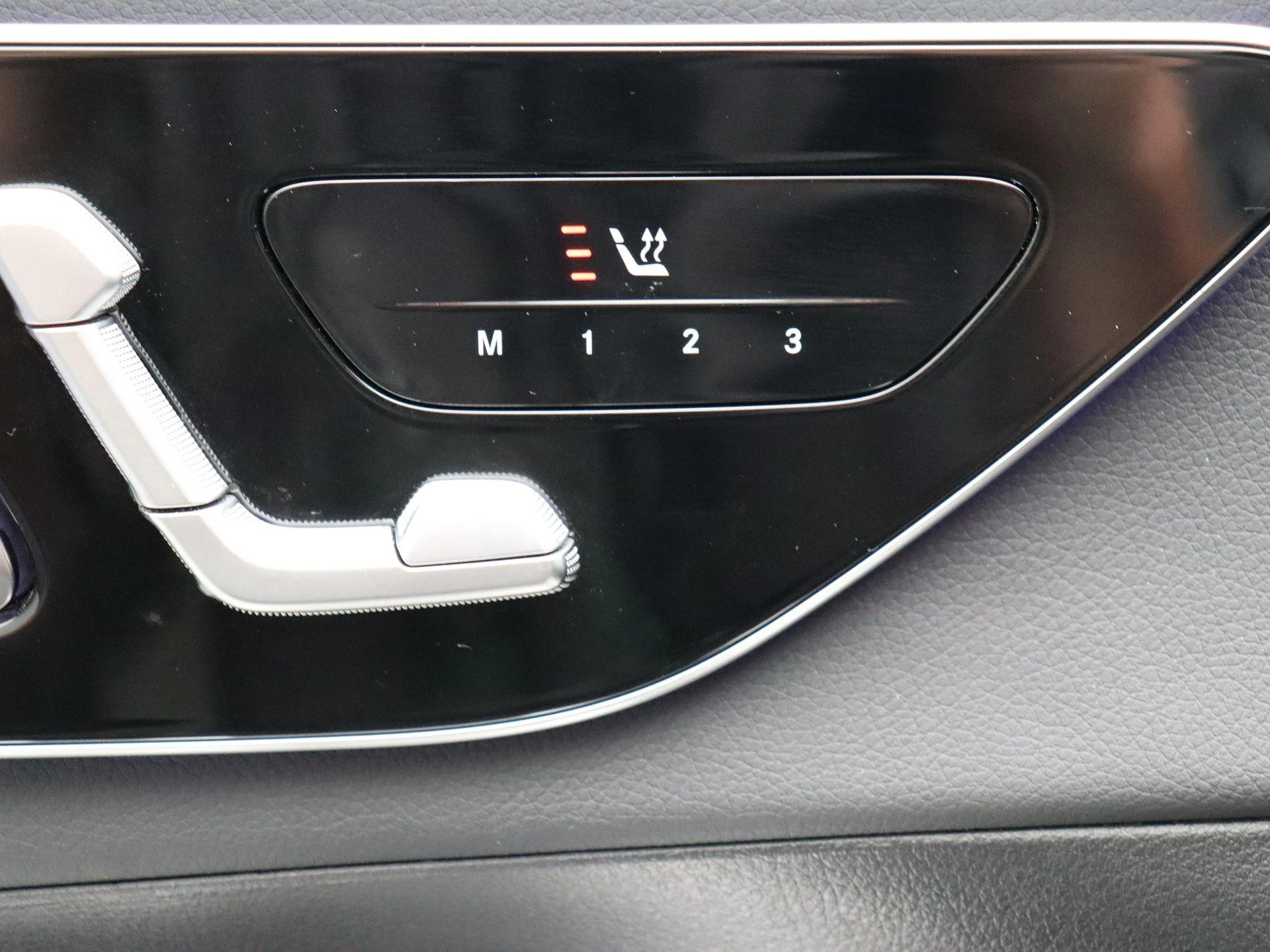 Mercedes-Benz-GLC-image-8