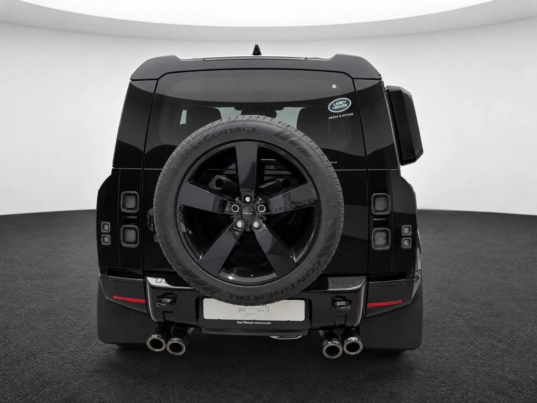 Land Rover-Defender-image-7