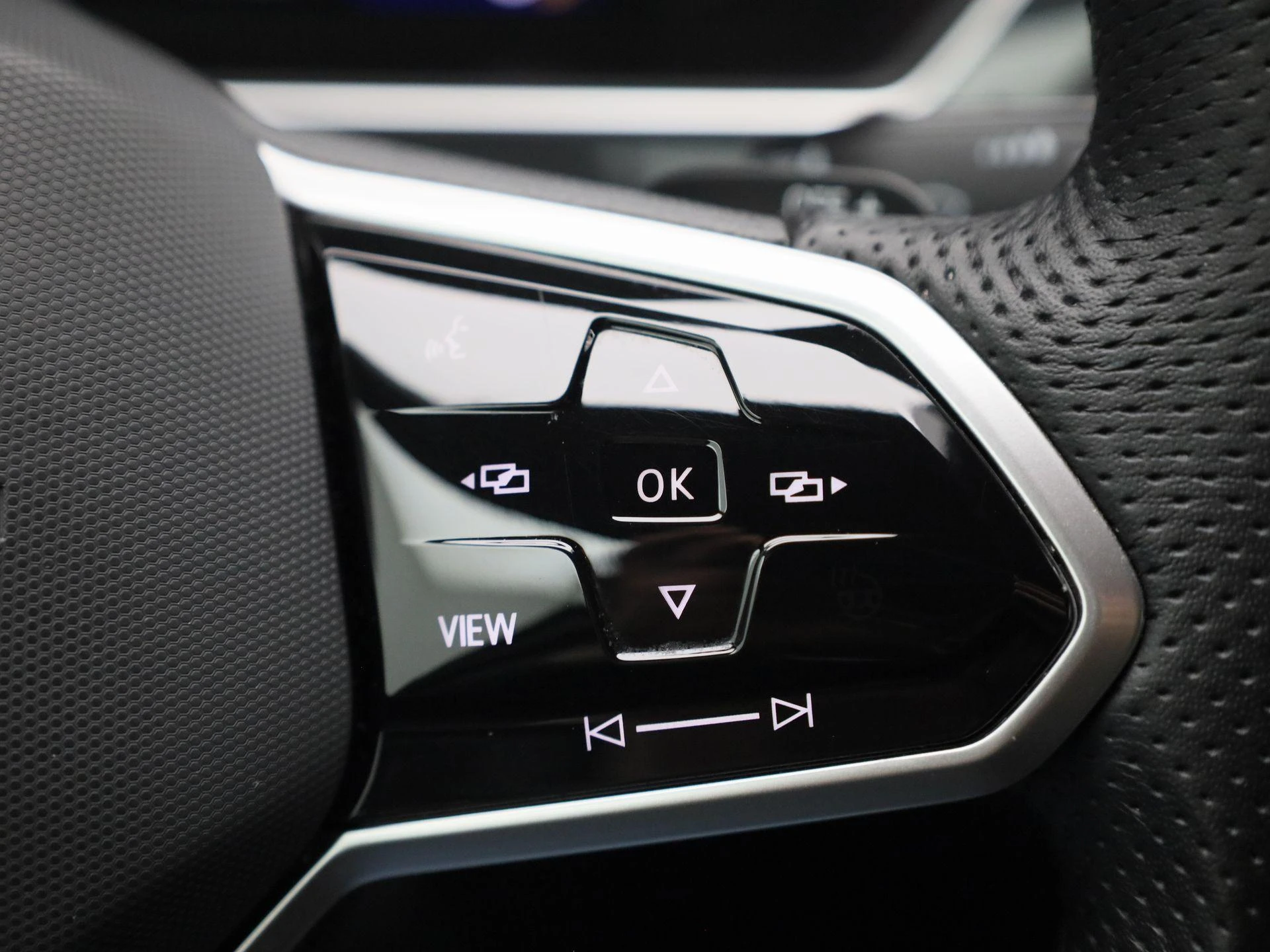 Volkswagen-Tiguan-image-29