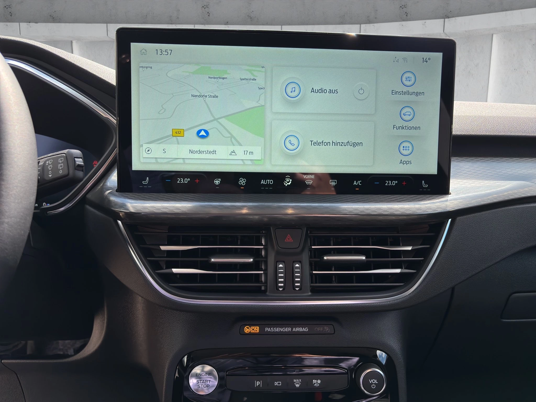 Ford Kuga Titanium 2.5 Duratec Plug-in-Hybrid CVT Sports Utility Vehicle. 178 kW. MJ 2026.25
