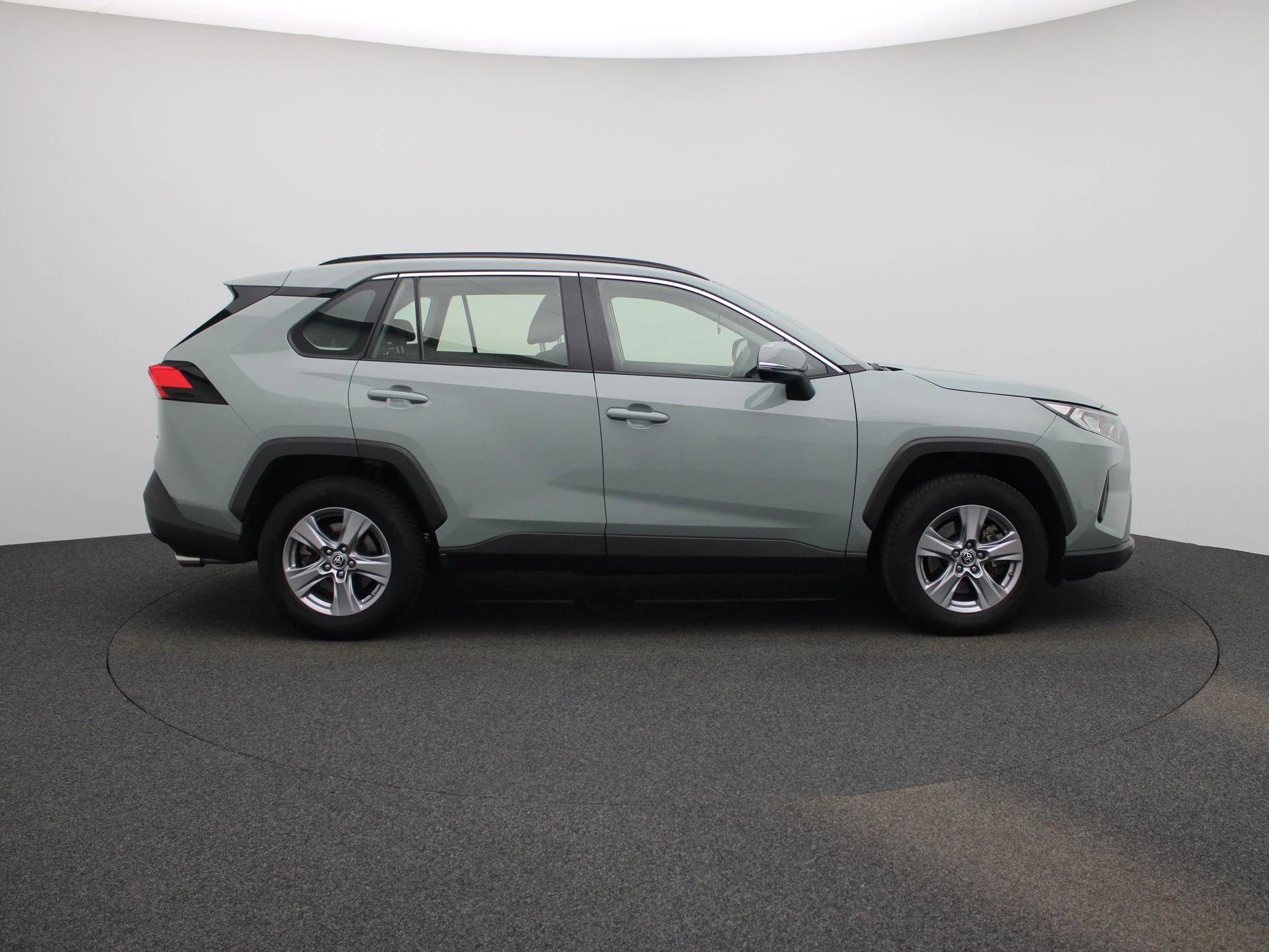 Toyota-RAV4-image-5