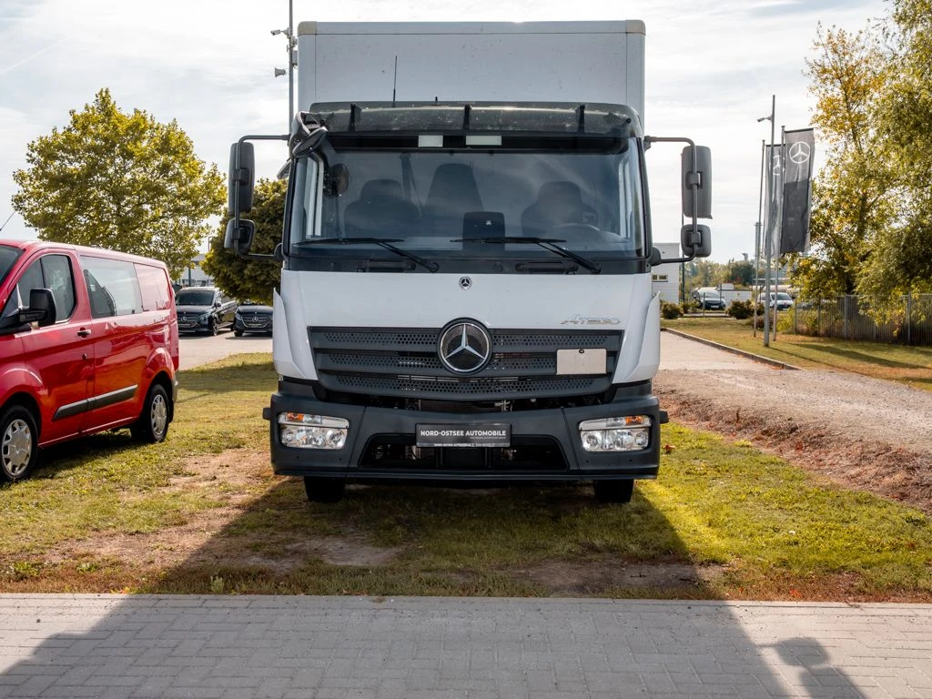 Mercedes-Benz-Atego-image-2