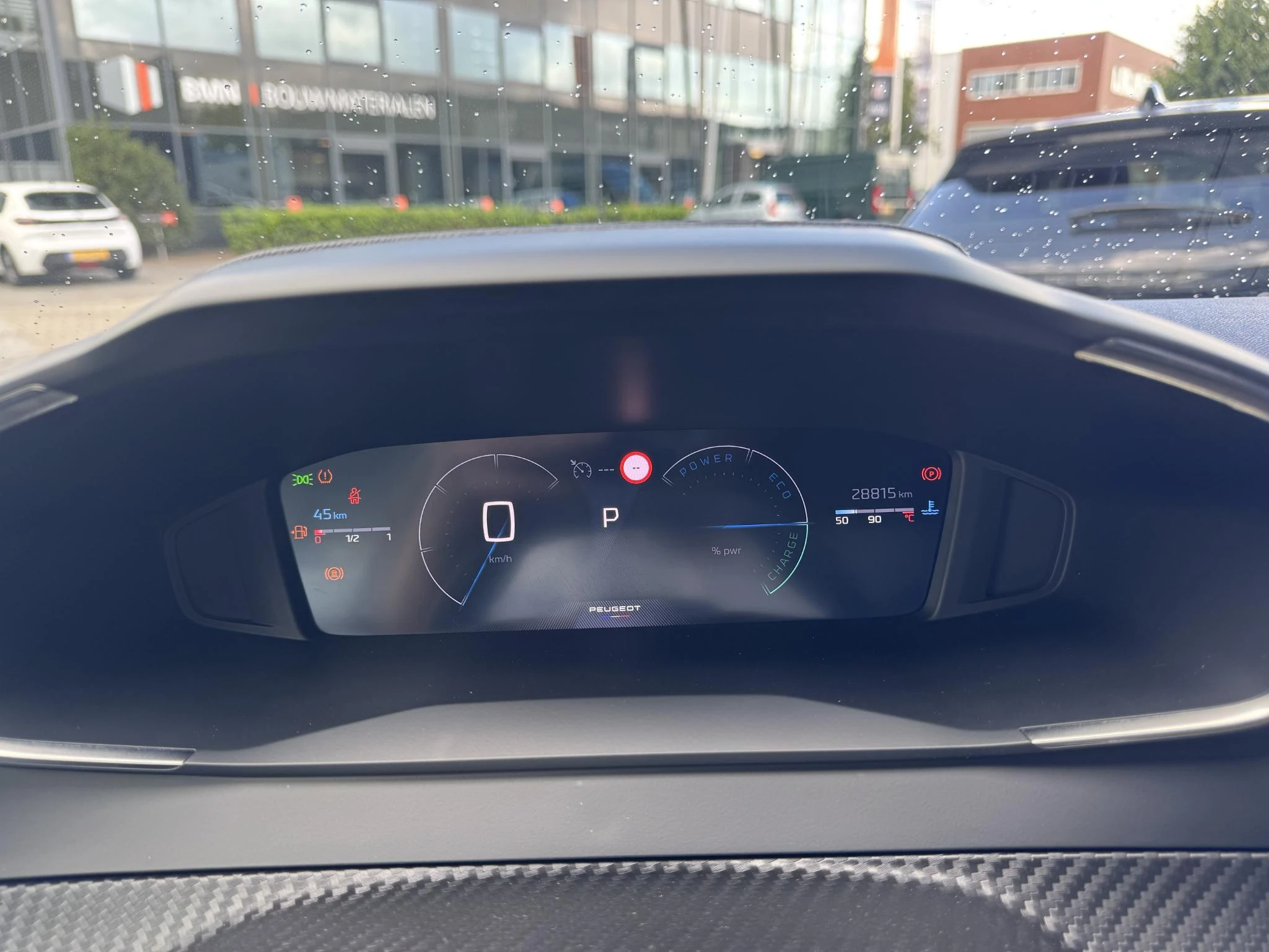Peugeot-208-image-13