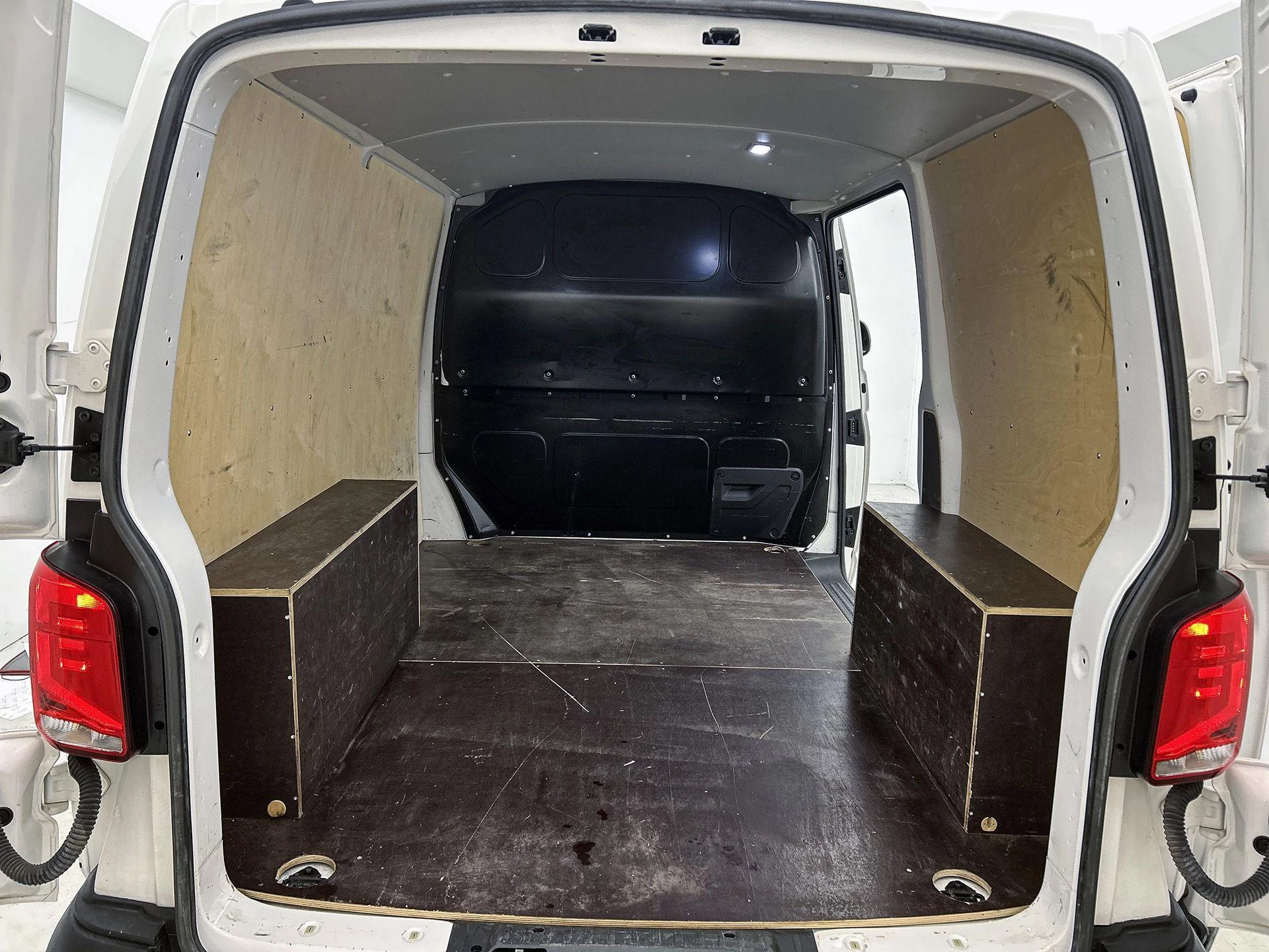 Volkswagen Transporter 2.0 TDI L1H1 110PK