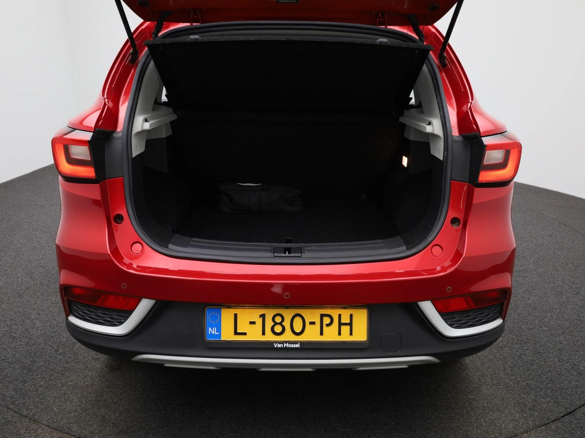 MG-ZS EV-image-12