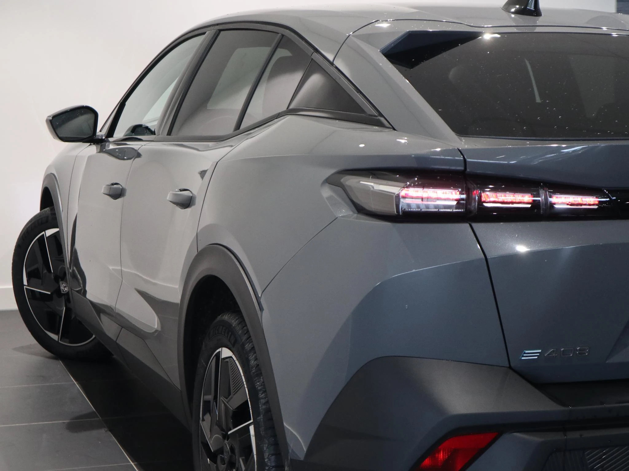 Peugeot-408-image-26