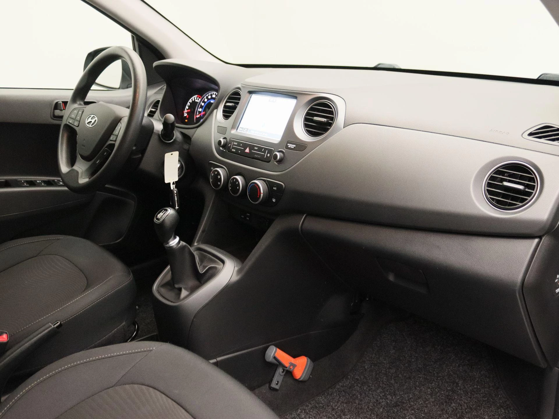 Hyundai-i10-image-22