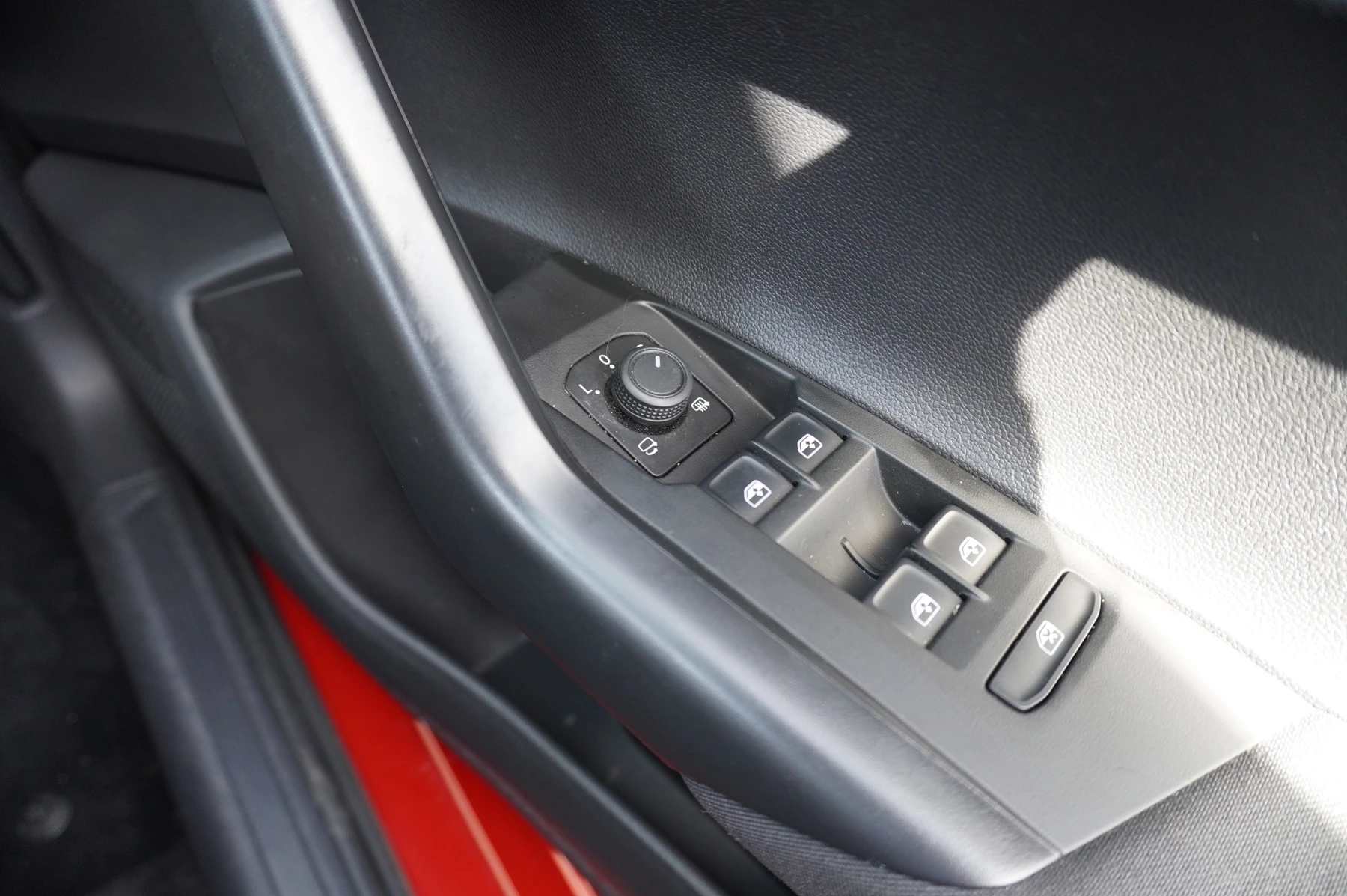 Volkswagen-Polo-image-35