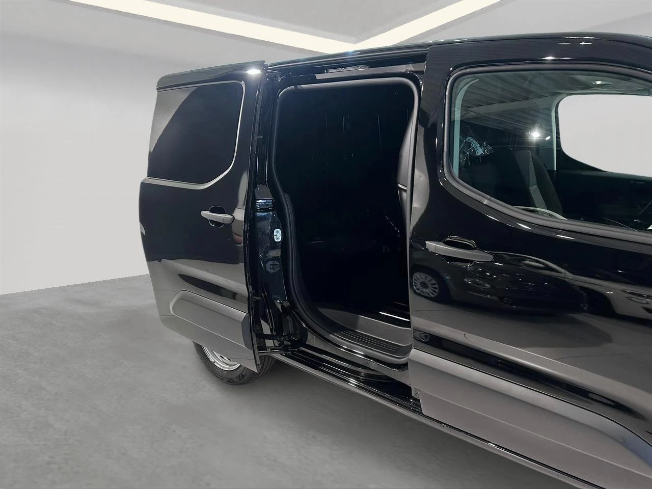 Fiat Doblò 1.5 BlueHDI 130 AT8 L1 Light