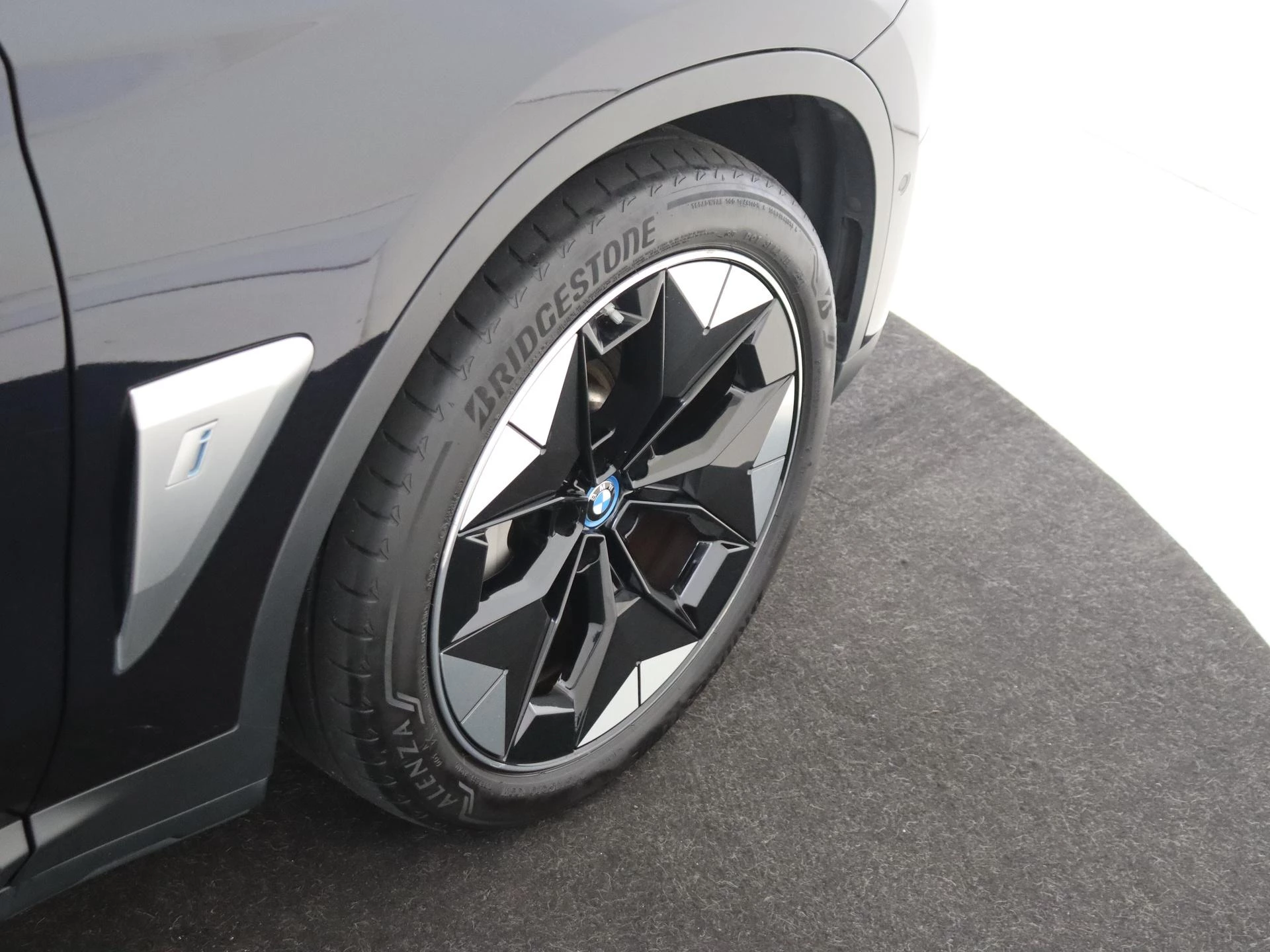 BMW iX3 High Executive 80 kWh