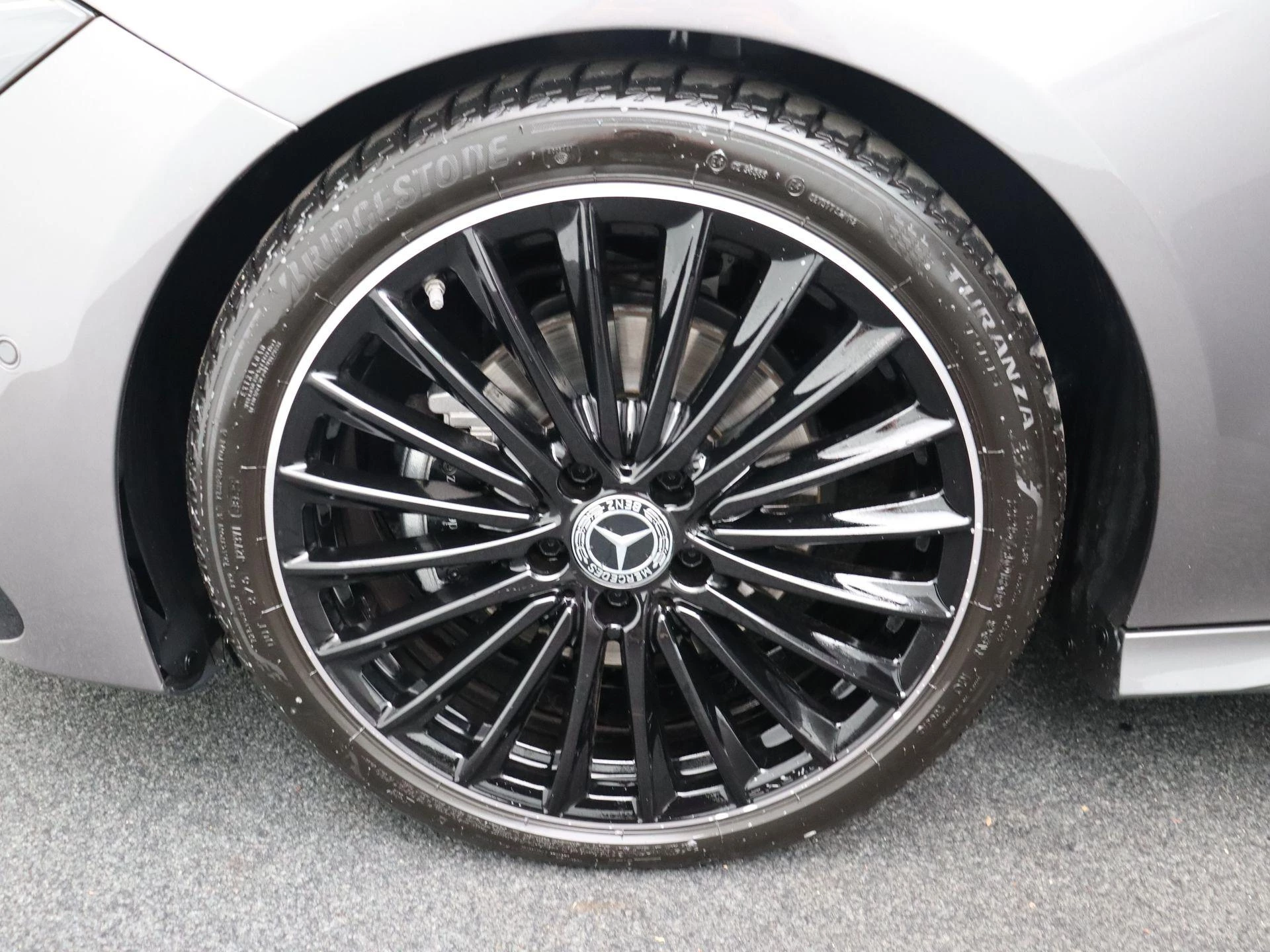 Mercedes-Benz-CLA-image-6