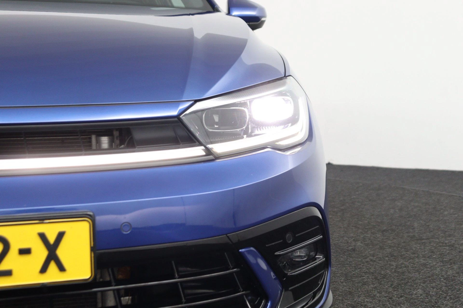 Volkswagen-Polo-image-16