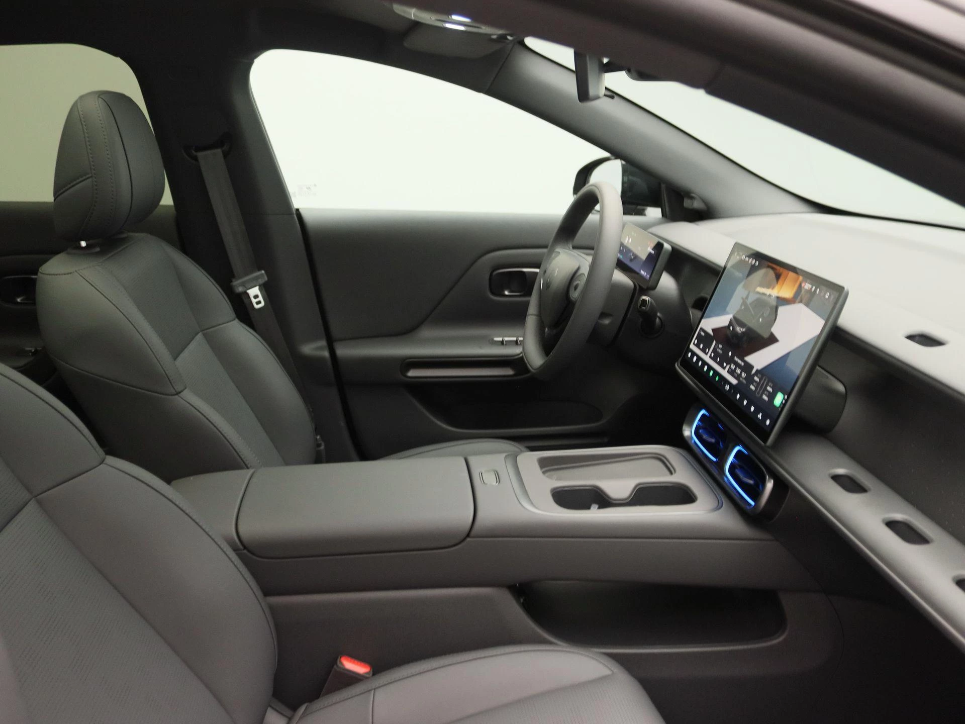 Leapmotor-B05-image-20