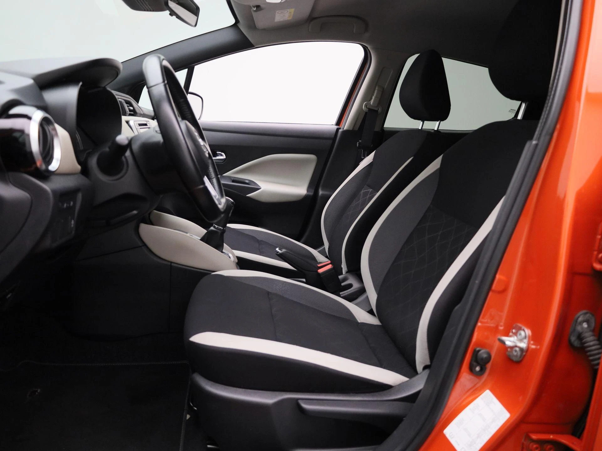 Nissan-Micra-image-9