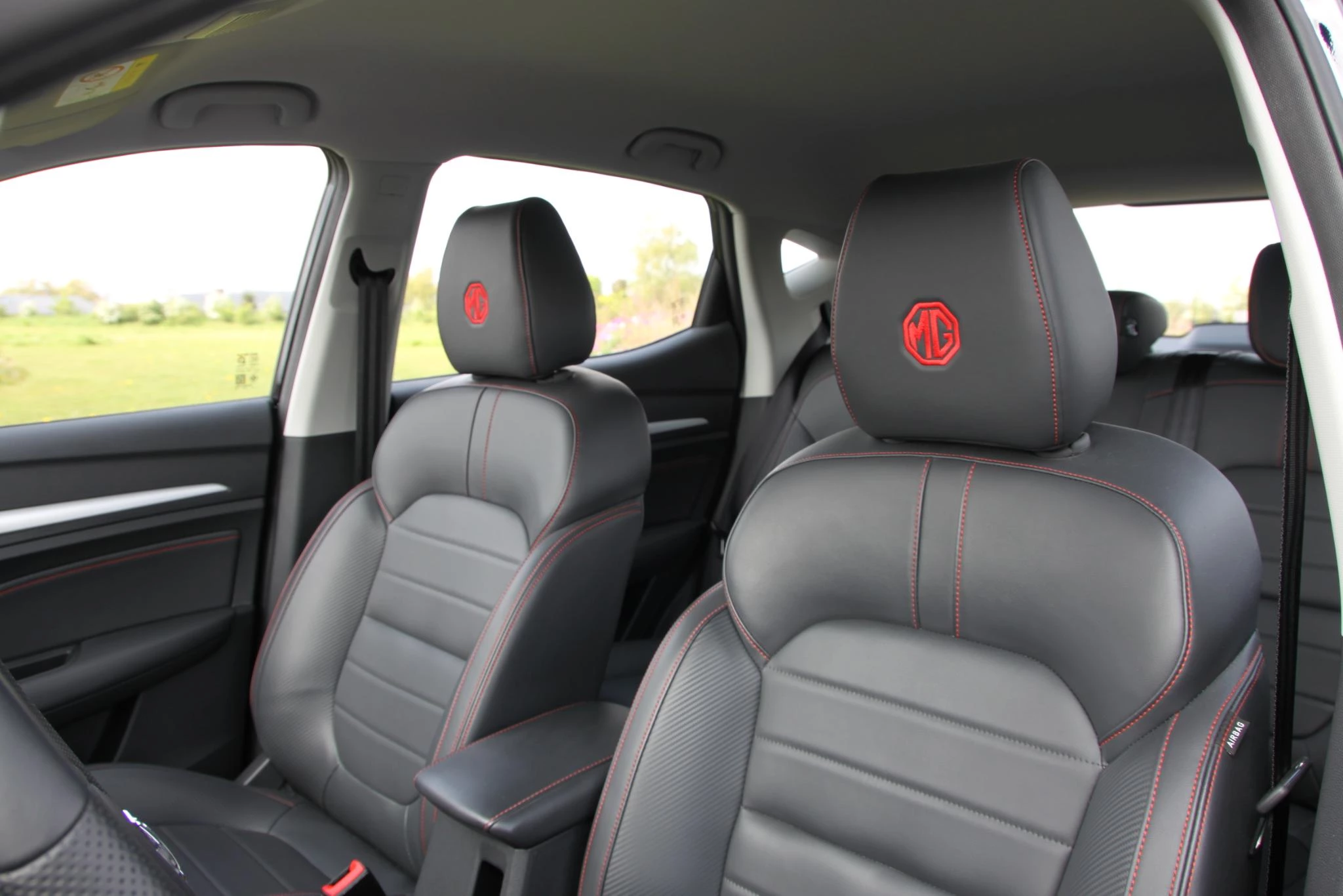 MG ZS 1.5 VTi-Tech MT LUXURY
