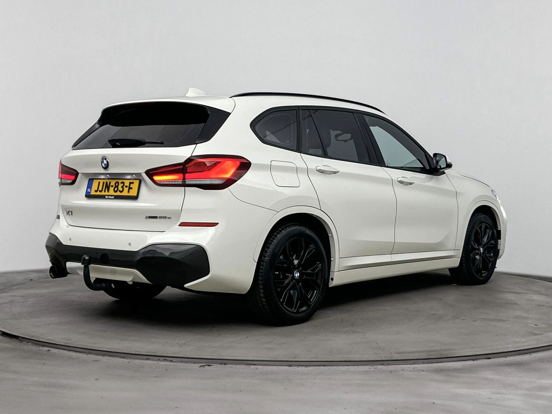 BMW-X1-image-3