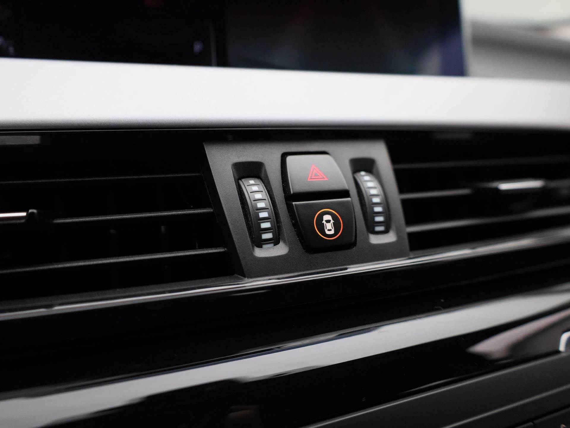 BMW X1 sDrive18iA (100 kW)