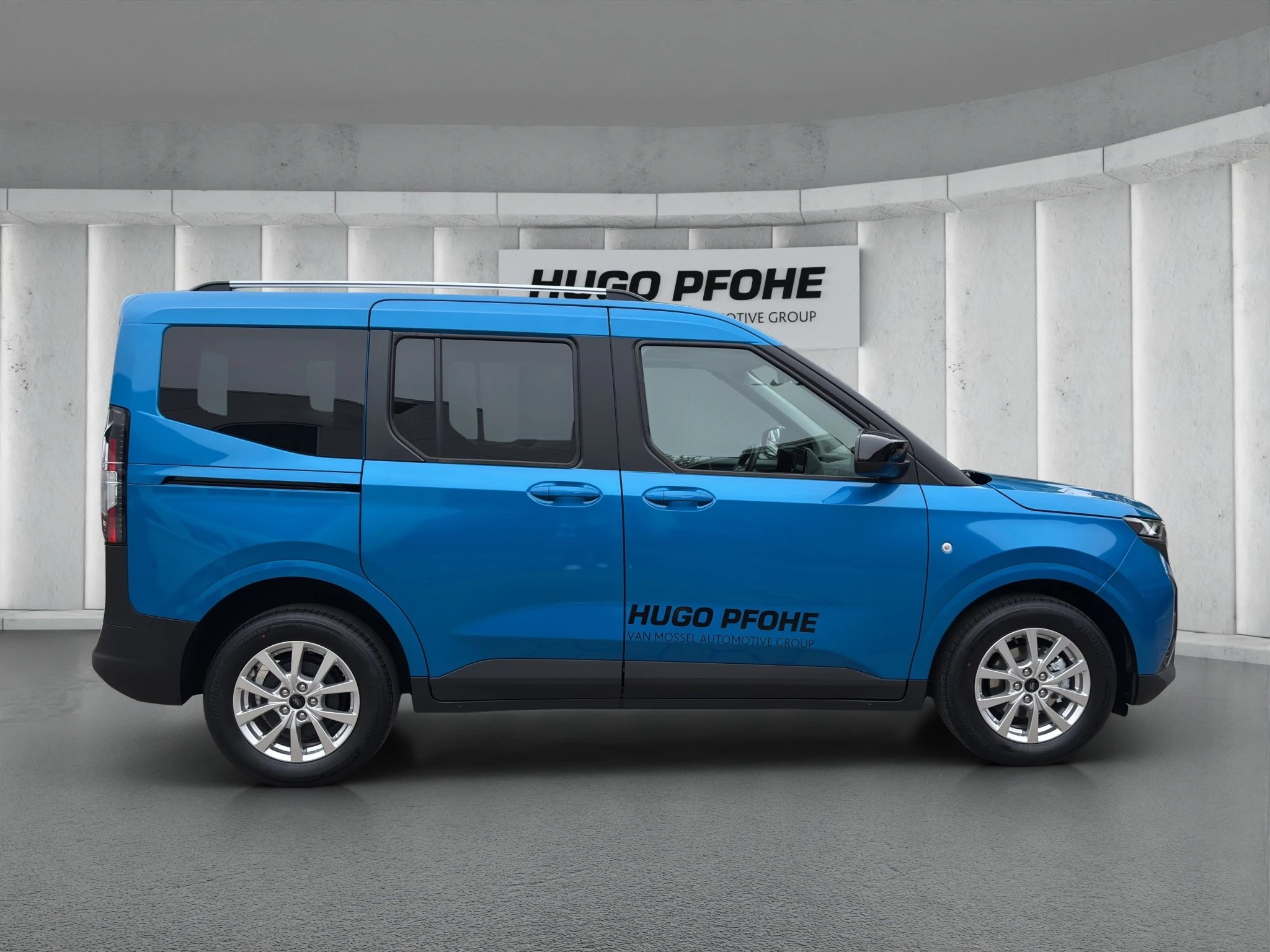 Ford Tourneo Courier Titanium 1.0 EcoBoost 92 kW Auto Kompaktvan. 5-türig