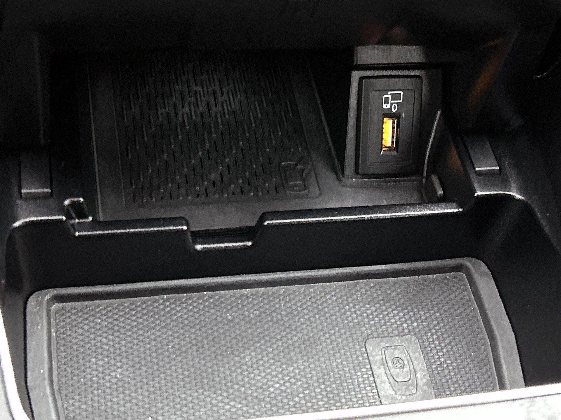 Mercedes-Benz-C-Klasse-image-31