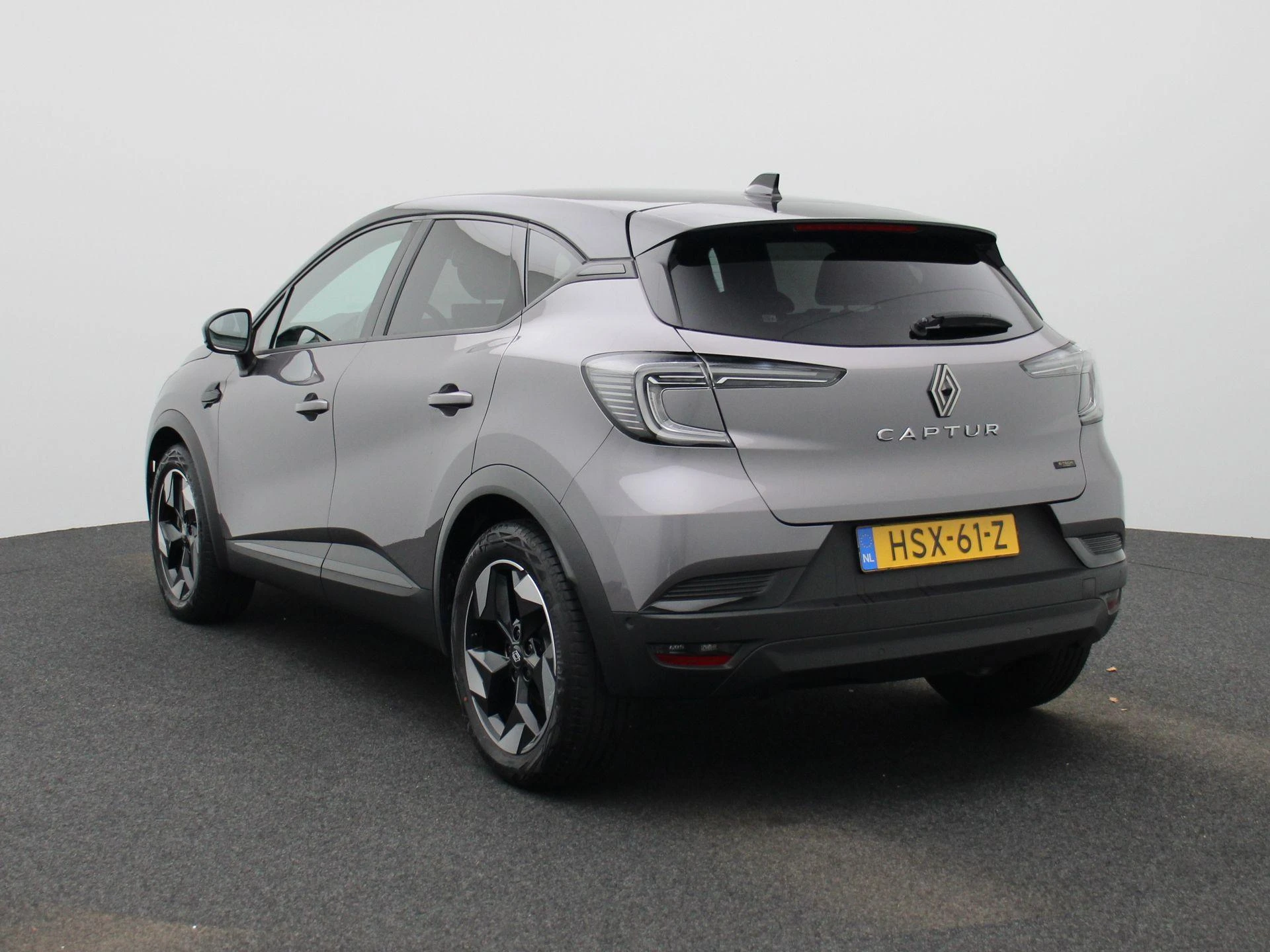 Renault-Captur-image-1