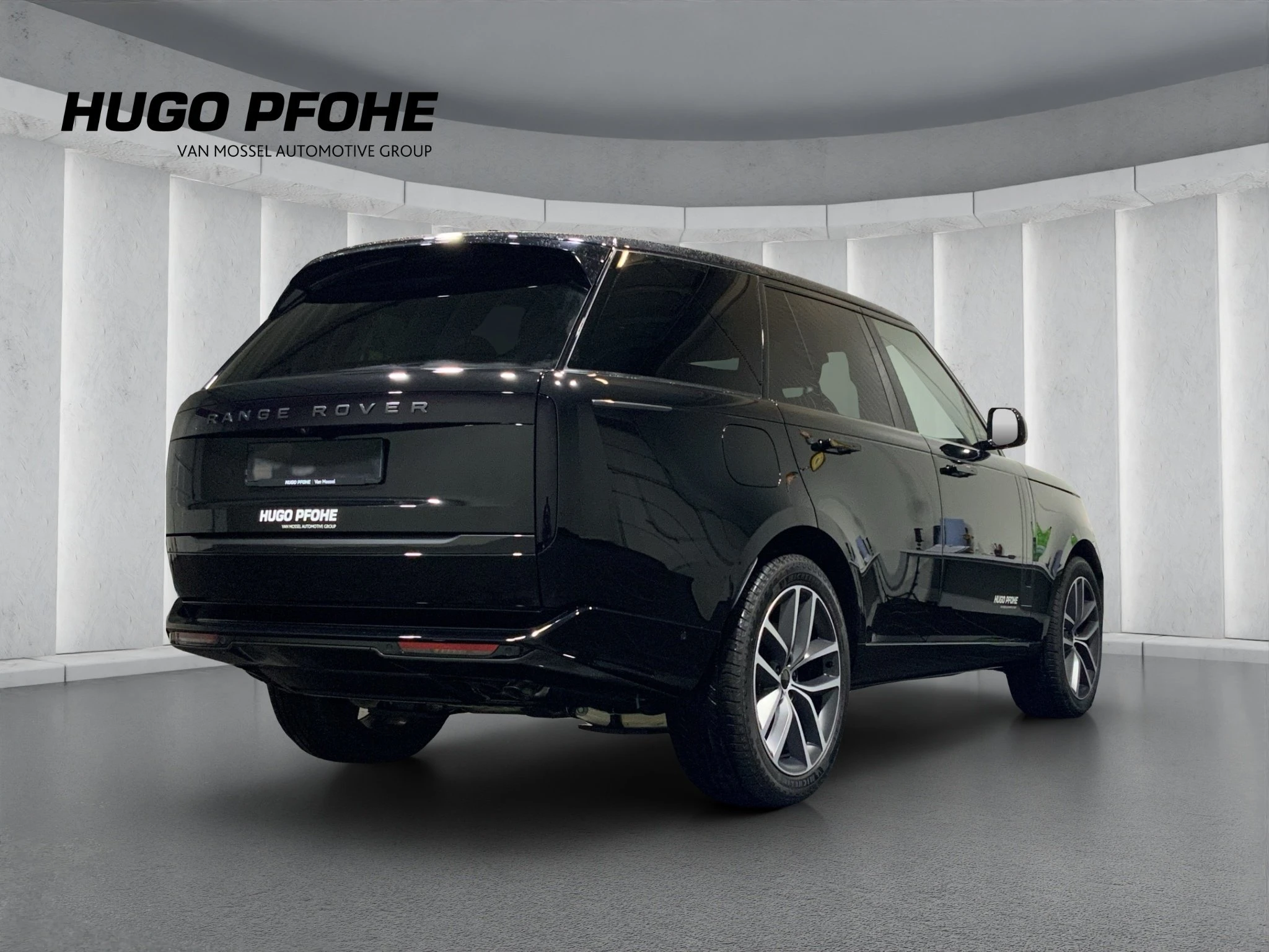 Land Rover-Range Rover-image-1
