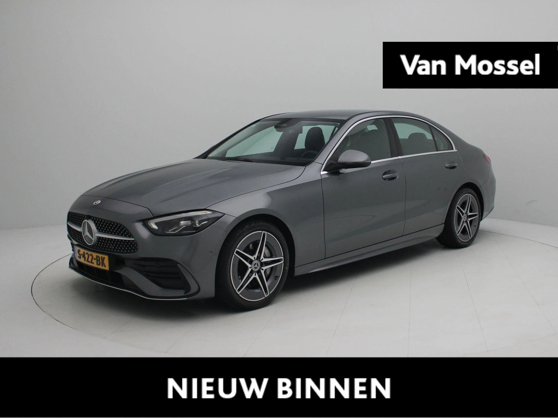 Mercedes-Benz-C-Klasse-image-0