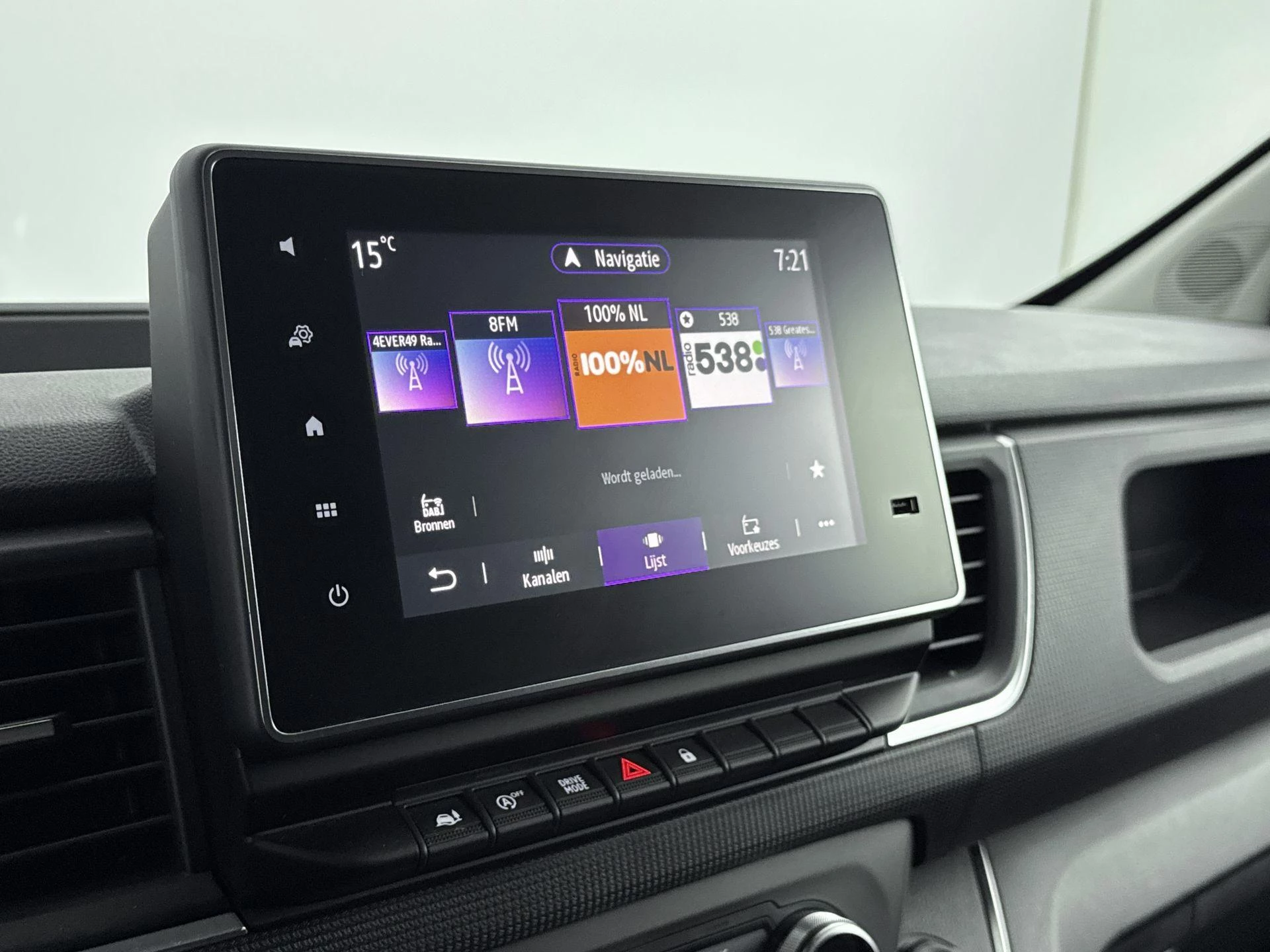 Renault-Trafic-image-9