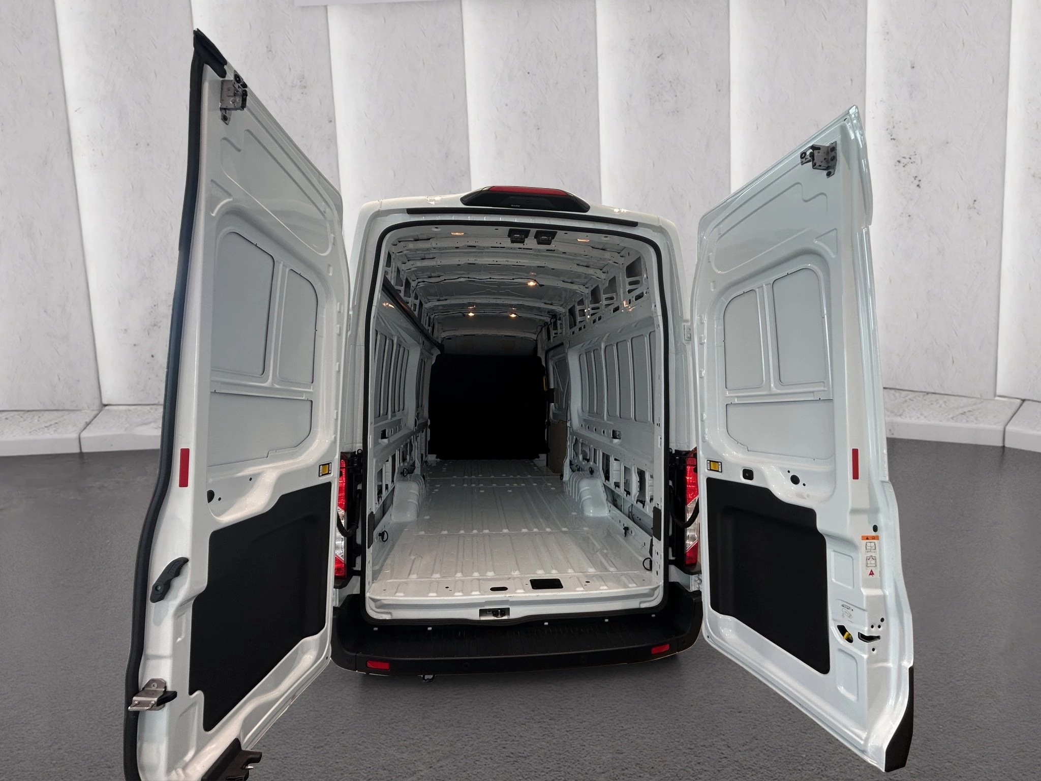 Ford-Transit-image-17