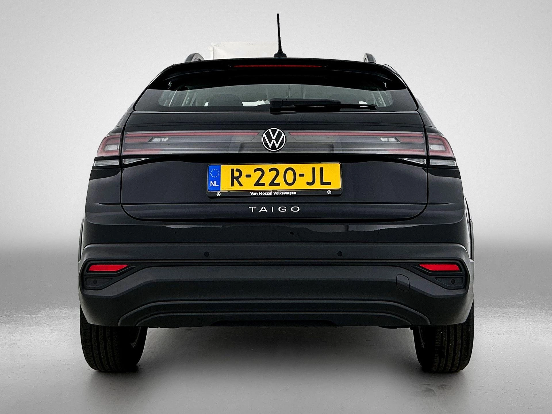 Volkswagen-Taigo-image-2
