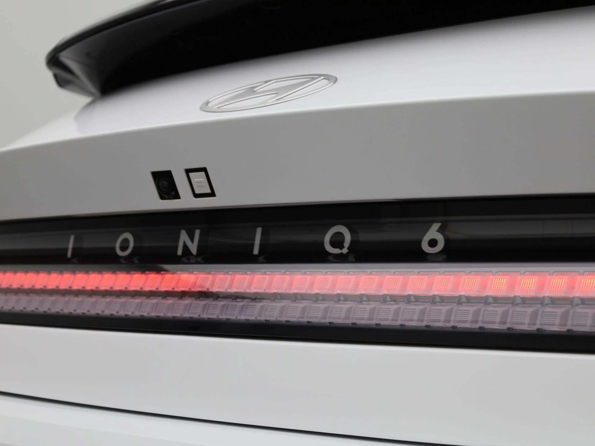 Hyundai-IONIQ 6-image-41