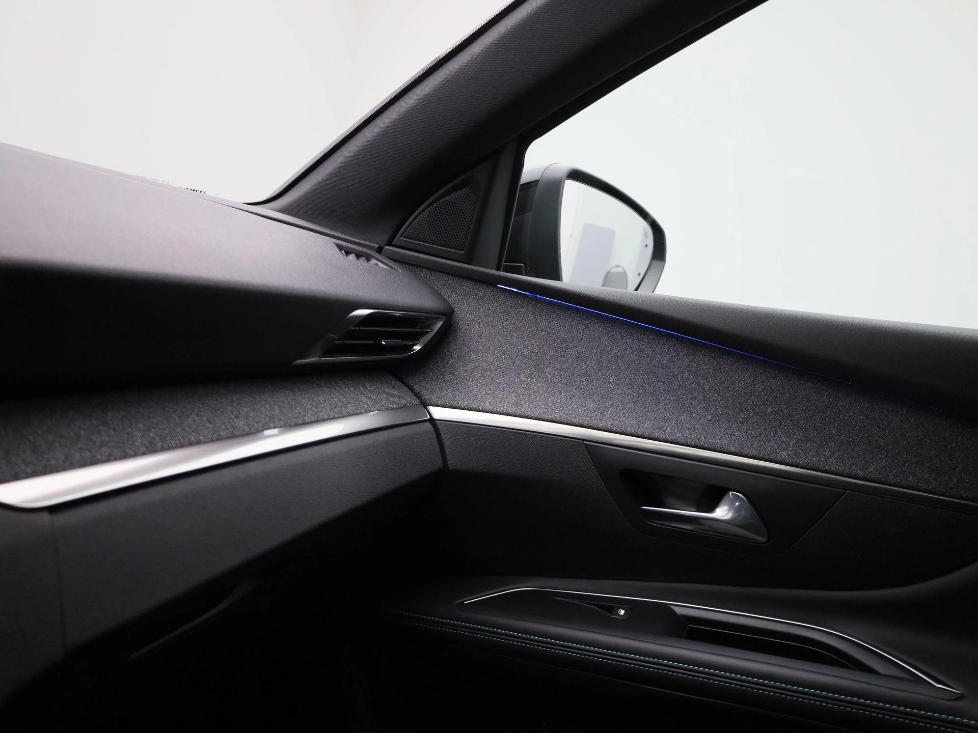 Peugeot-5008-image-24
