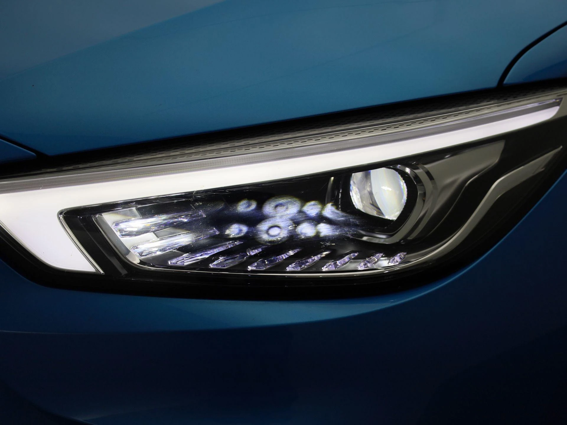 MG-ZS EV-image-13