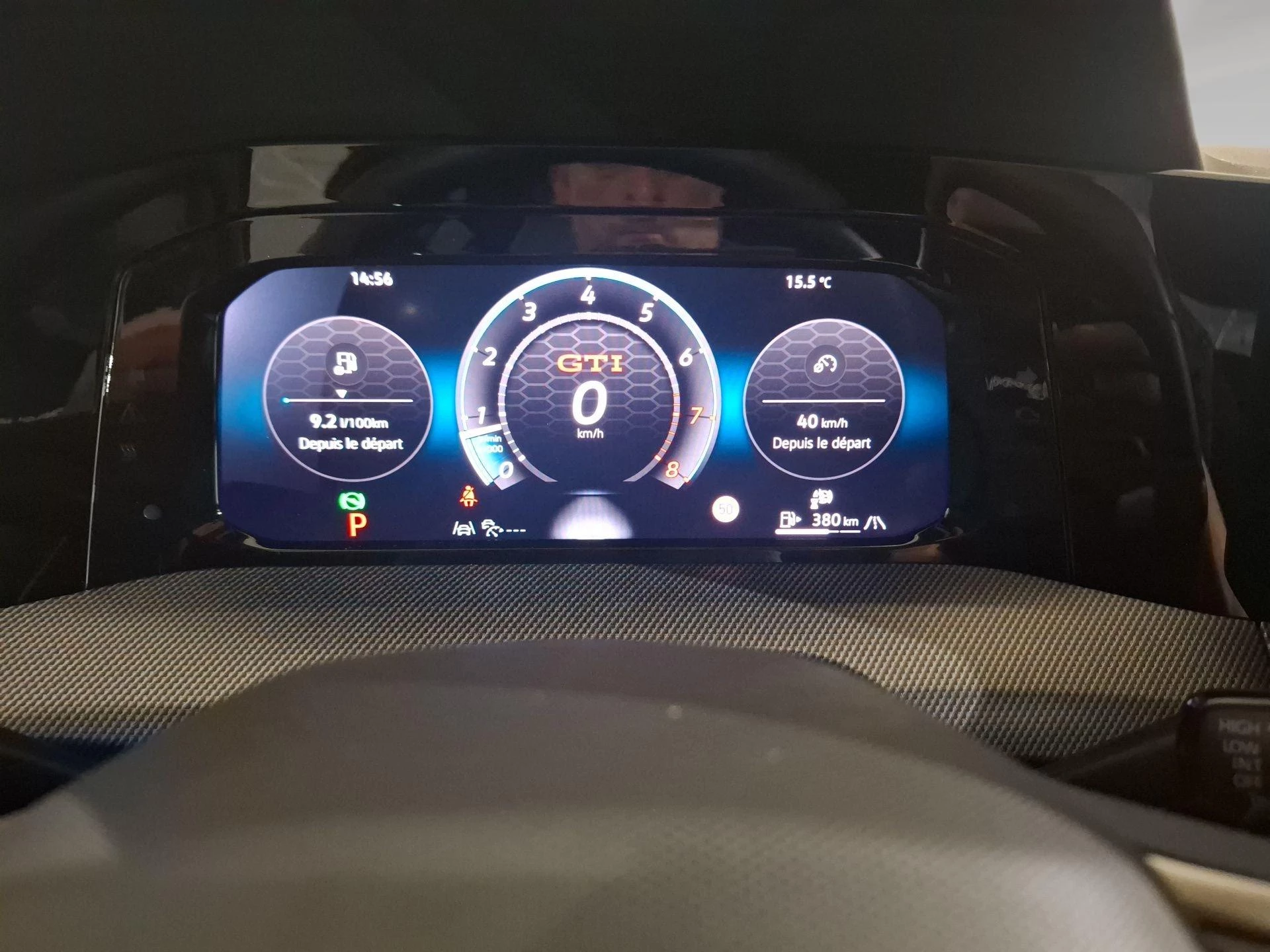 Volkswagen-Golf-image-1