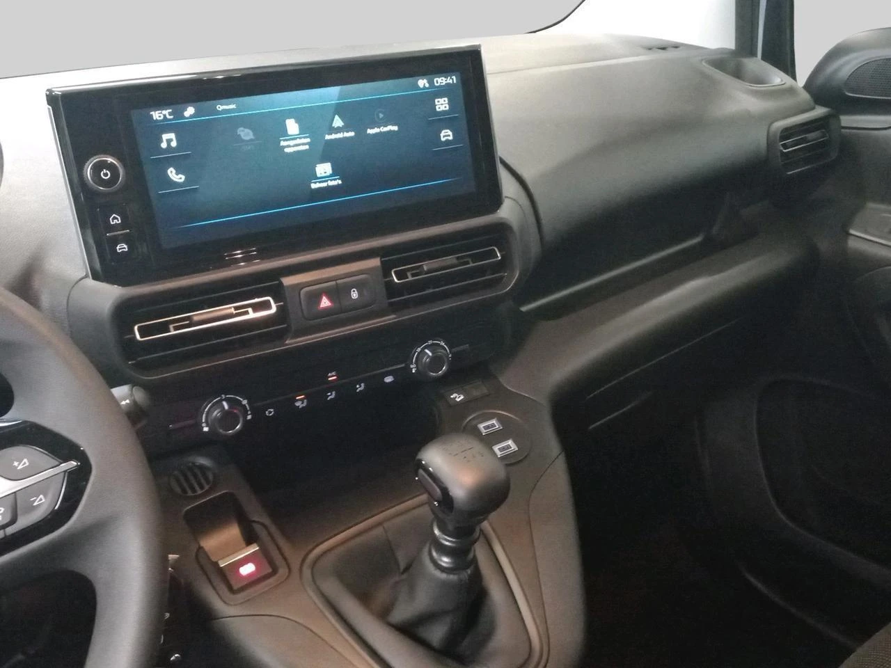 Peugeot-Partner-image-11