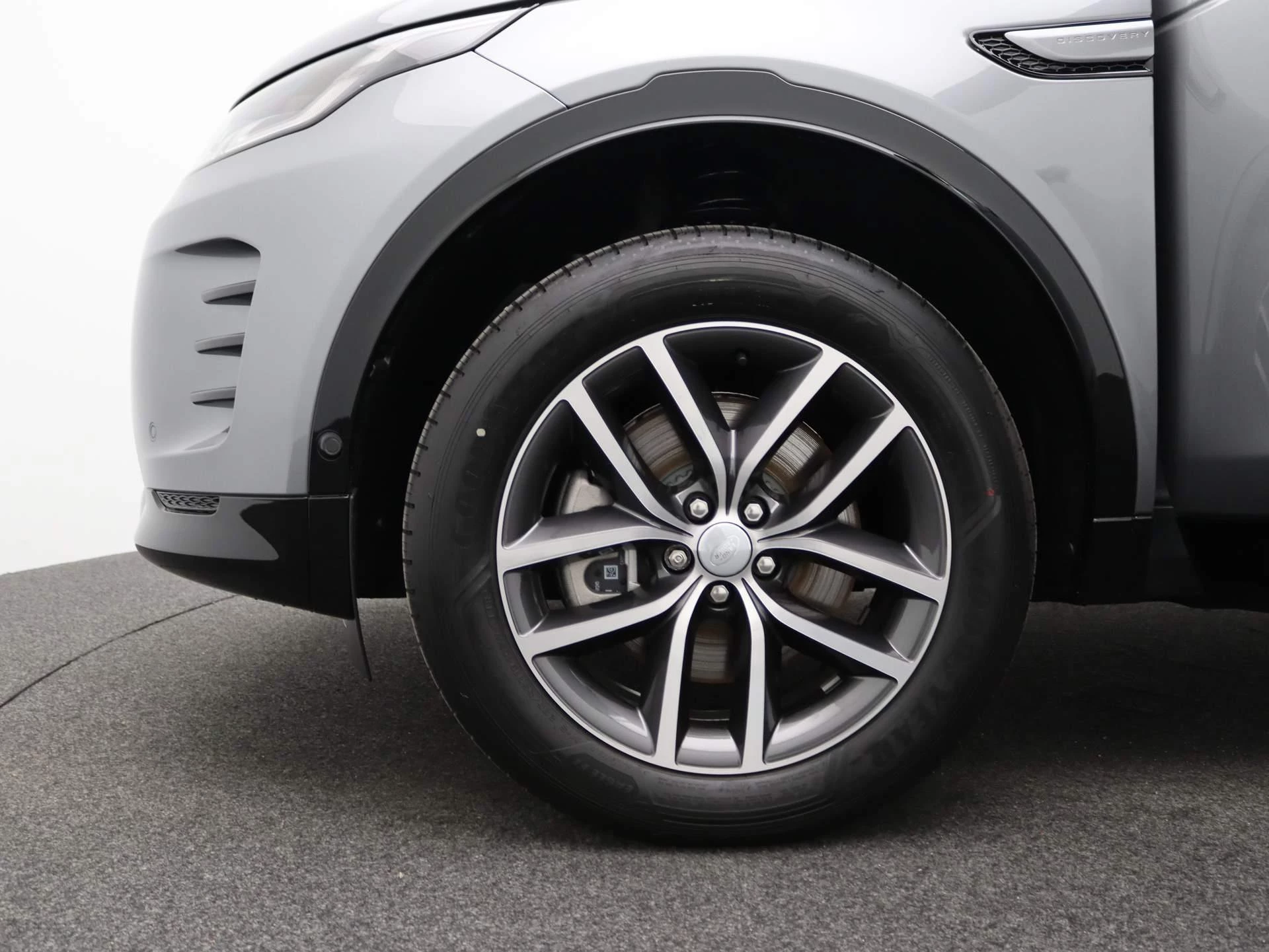 Land Rover-Discovery Sport-image-14