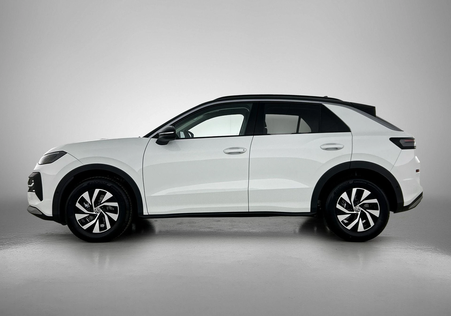 Volkswagen-T-Roc-image-1