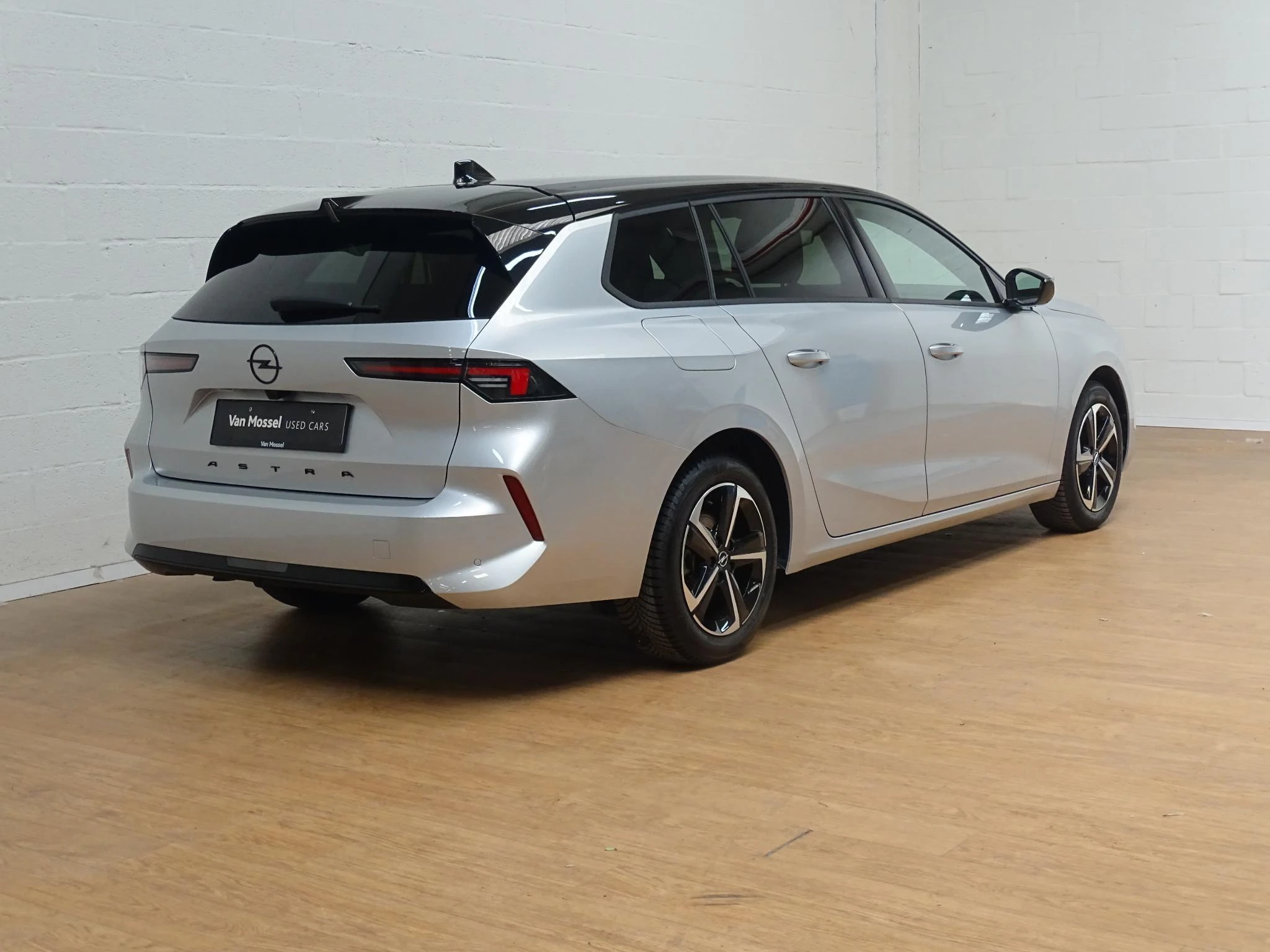Opel-Astra-image-5
