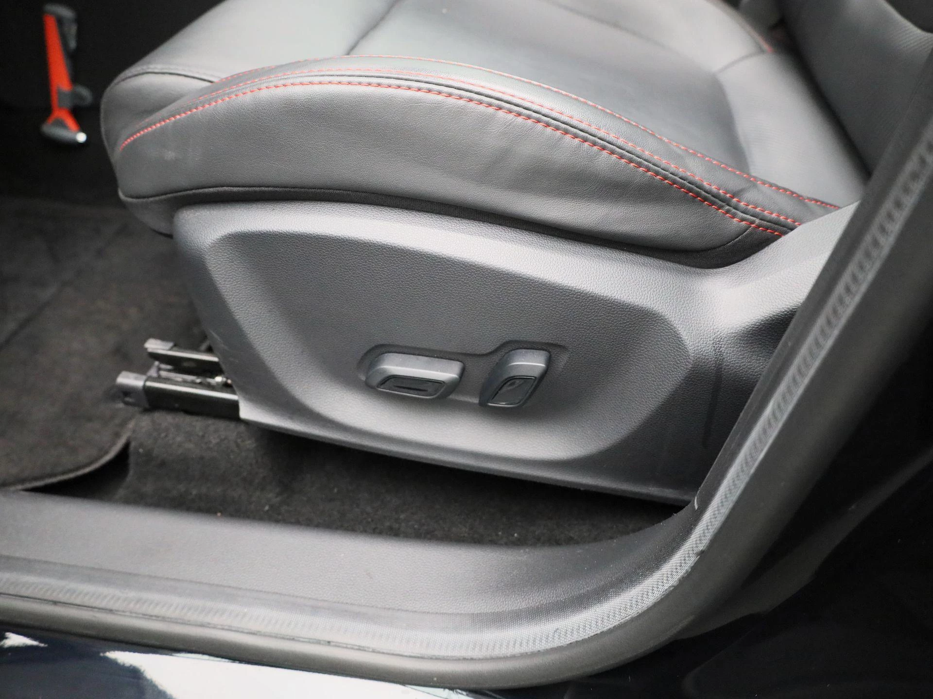 MG ZS EV Long Range Luxury 70 kWh