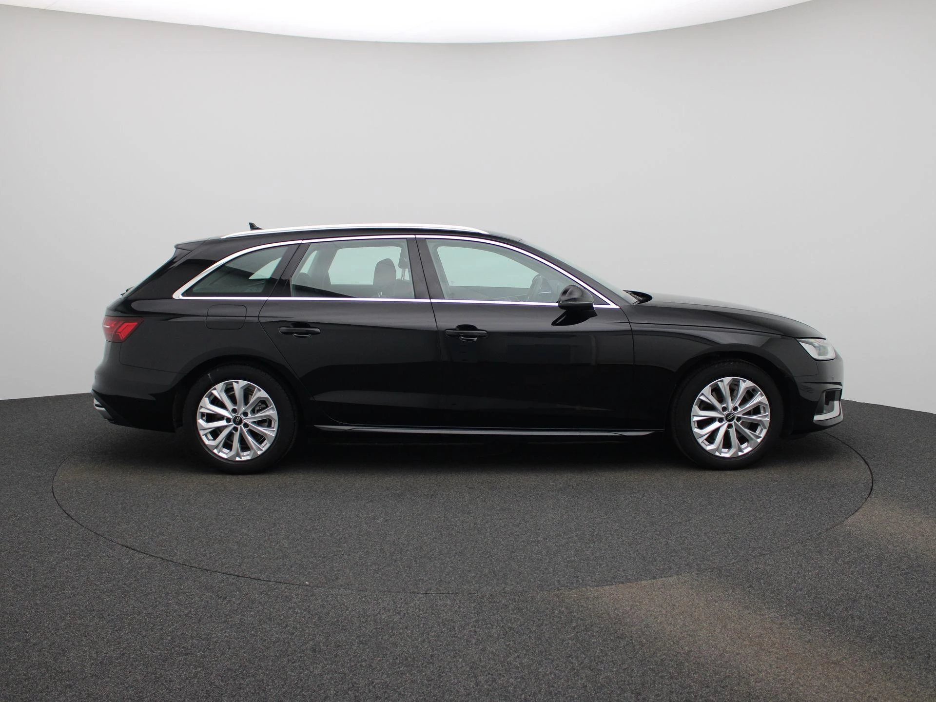 Audi-A4-image-5
